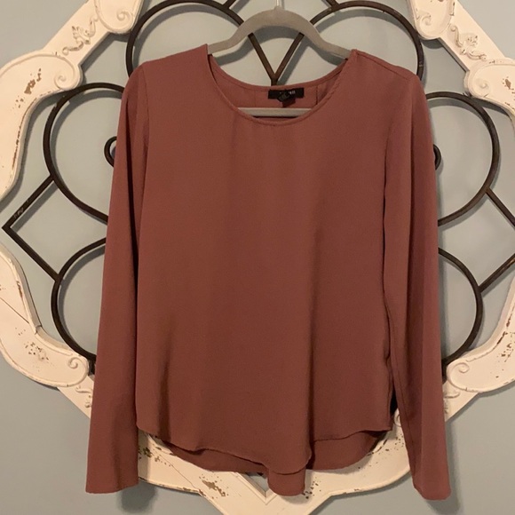 Top - Picture 1 of 2